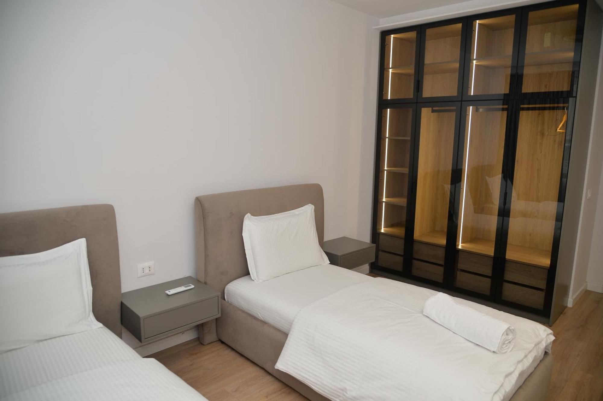 Hera Tirana Suite Deluxe Eksteriør bilde