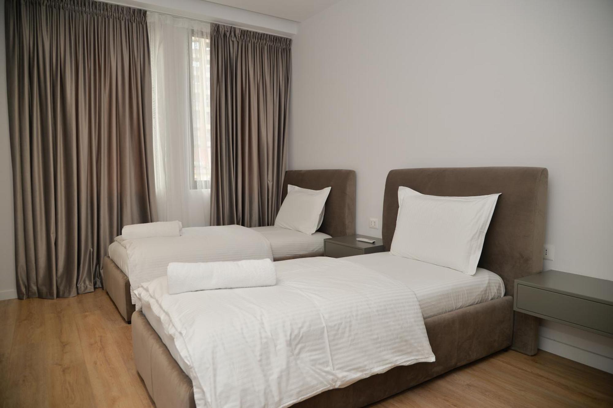Hera Tirana Suite Deluxe Eksteriør bilde