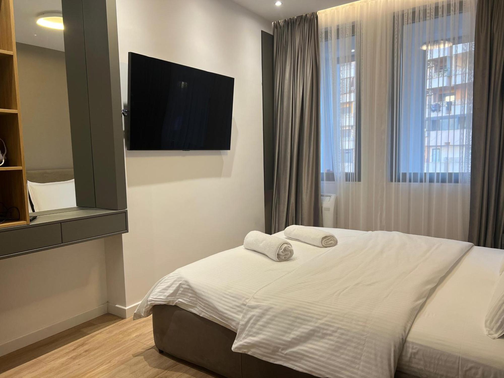 Hera Tirana Suite Deluxe Eksteriør bilde